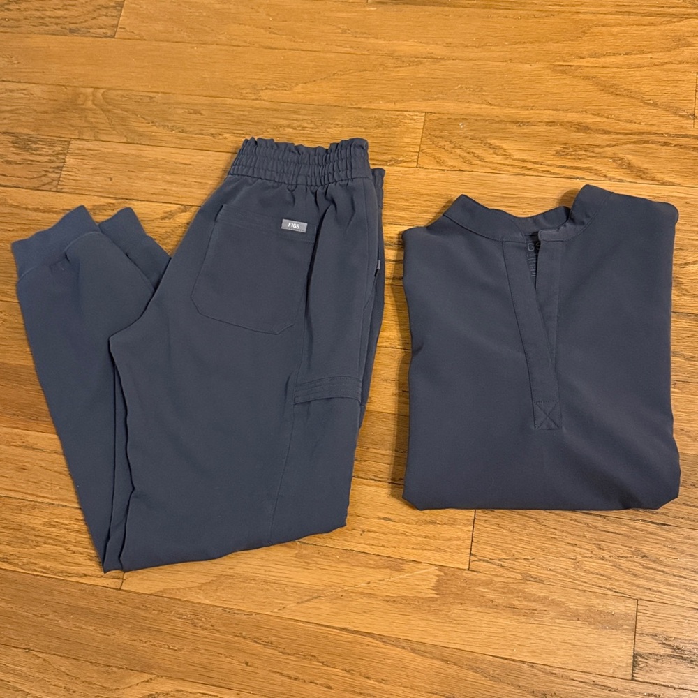 Figs Scrub Set